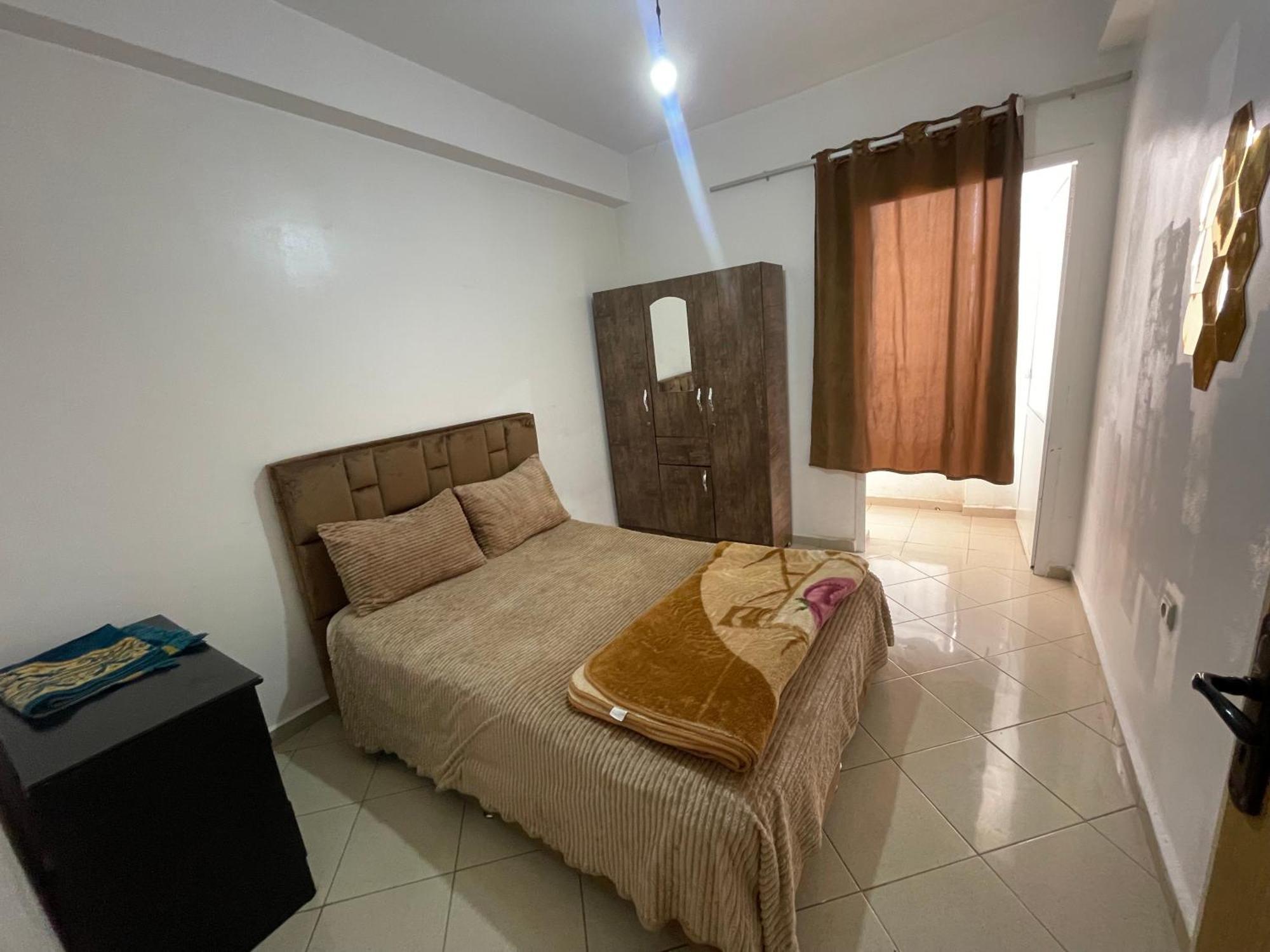 Modest Appartement